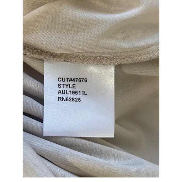 Tadashi Shoji Gown —NO FLAWS—never worn- fits more like a 14 - but has stretch - Picture 6 of 13